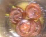 A picture of step 4 of Bread mava jalebi.