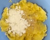 Foto langkah ke 2 dari resep Potato Cheese Ball.