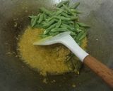 Foto langkah ke 2 dari resep Tahu Udang Buncis Kuah Kuning.