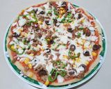 صورة لخطوة 1 من وصفة بيتزا بالشاورما 😻🤤😋💛