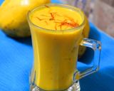 A picture of step 3 of Saffron mango milkshake.