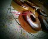 A picture of step 2 of Glaze doughnuts.