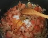 A picture of step 2 of Paneer bhurji.