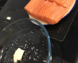 Foto del paso 1 de la receta: Cena rápida - Salmón al horno sobre puré de boniato con bimi