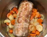 Foto del paso 3 de la receta: Lomo de cerdo en salsa