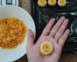Foto langkah ke 3 dari resep Garlic Cheese Cookies.