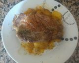 Foto del paso 4 de la receta: Chuletas aguja de cerdo al horno con patatas