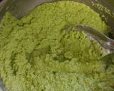 A picture of step 4 of Hariyali Suji Dhokla.