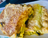 Foto del paso 6 de la receta: EMPANADA XXL DE 🥬ACELGA🥬, 🥦COLIFLOR🥦 Y 🧅CEBOLLA🧅CARAMELIZADA CON 🧀🧀QUESO 🧀 🧀