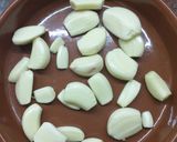 Foto del paso 1 de la receta: Ajos confitados