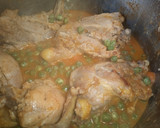 Foto del paso 4 de la receta: Pollo arvejado
