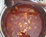 Tejfölös csirkepörkölt tésztával recept fázis 4 fotója