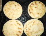 Foto del paso 4 de la receta: Arepas Venezolanas