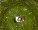 A picture of step 3 of Green Chutney.