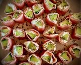 Foto del paso 4 de la receta Bocaditos de York con Pepino, Queso Cottage y Orégano Fresco