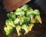 A picture of step 2 of Broccoli stuffed Omelette.