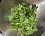 Gambar langkah 3 resipi 🍁Sayur Bayam Tumis Air.