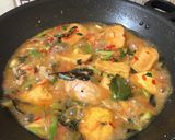 Foto langkah ke 4 dari resep Ayam kemangi bumbu uleg.