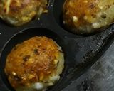 A picture of step 3 of Falhari appam.