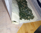 Foto del paso 5 de la receta: Rulo de espinacas con queso de cabra y champiñones