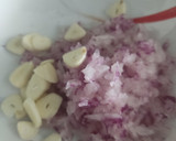 Foto del paso 1 de la receta: Merluza con coquinas en salsa verde