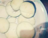 A picture of step 1 of Baingan ki special katlyan.