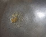 A picture of step 3 of Stuffed vegetable chilla.