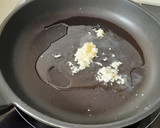 Foto del paso 1 de la receta: Pasta con setas y bacón