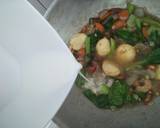 Mie Sapo Tahu (Claypot Tofu with Noodles) recipe step 4 photo