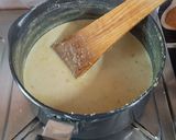 A picture of step 3 of Shahi Tukda Thandai Shots.