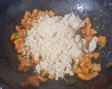 A picture of step 6 of Semolina veggie upma.