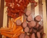 A picture of step 4 of Spaghetti in sausage strips.