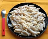 A picture of step 4 of Penne Pasta in White Sauce.
