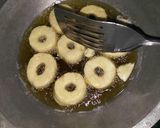 Foto langkah ke 5 dari resep Dogunis (donat gula manis).
