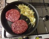 Foto del paso 2 de la receta: Hamburguesa ternera con pan Viena