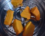 Foto langkah ke 1 dari resep Kue Nona Manis Labu Kuning.