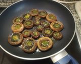 Foto del paso 5 de la receta Champiñones portobello u otro con aceite, ajo y perejil