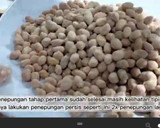 Foto langkah ke 4 dari resep Kacang Telur inspirasi kue Natal tahun baru 2021.