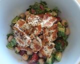 A picture of step 7 of Avocado tabbouleh with halloumi.