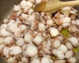A picture of step 2 of Octopus soup.