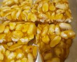 A picture of step 4 of Peanut chikki.