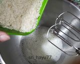 Foto langkah ke 4 dari resep Ogura Cake.