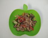 Foto langkah ke 10 dari resep Tumis pindang ikan tongkol pedas.