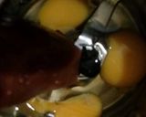 A picture of step 2 of Flower style marble cake.