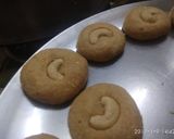 A picture of step 4 of Til laddoo/ Til bhuga.