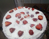 Foto del paso 6 de la receta: Torta de frutillas y crema🍓