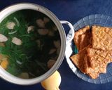 Foto langkah ke 4 dari resep Bening bayam brambang salam.