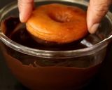 A picture of step 5 of Donuts.