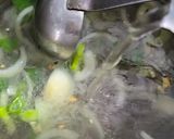 Foto langkah ke 2 dari resep Sop Tahu Sawi Bakso.