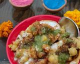 A picture of step 5 of Chole Papdi Chaat.